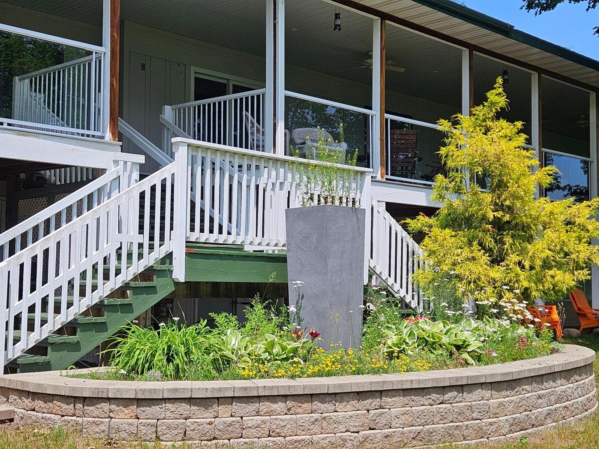 Chequamegon Lake Superior Lodge Bayfield Bagian luar foto