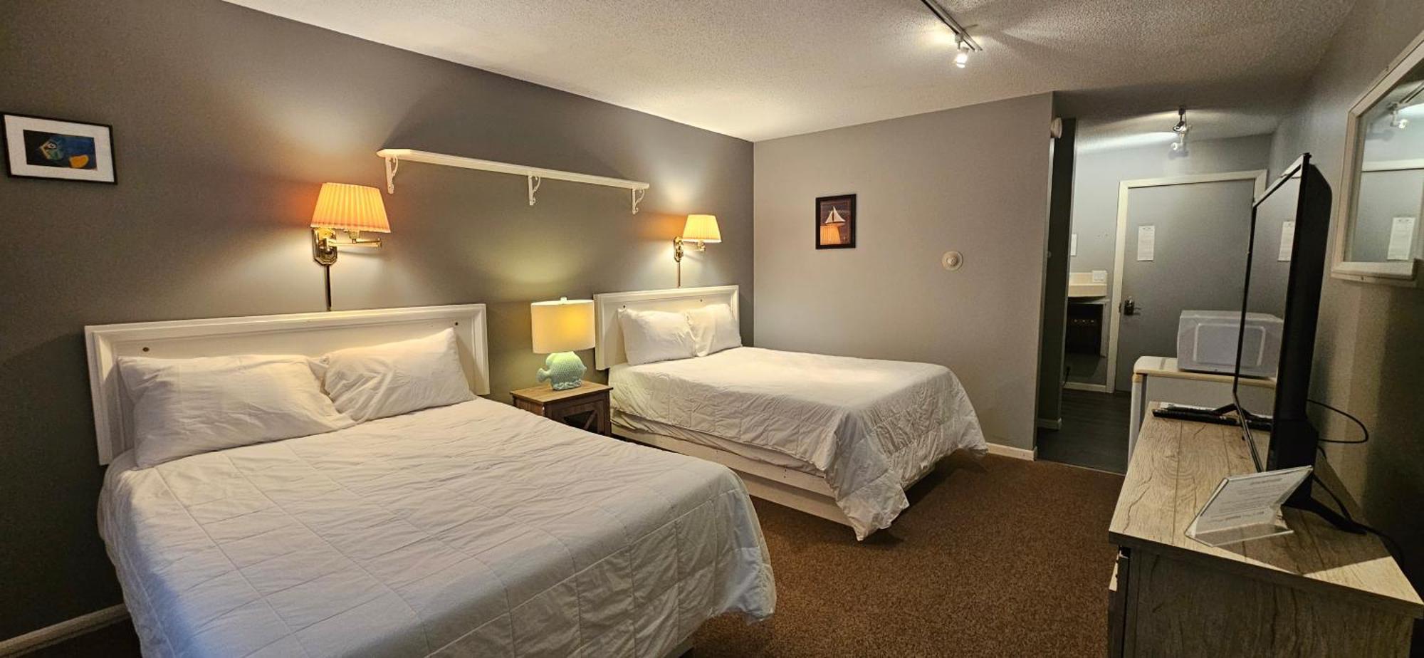 Chequamegon Lake Superior Lodge Bayfield Bagian luar foto