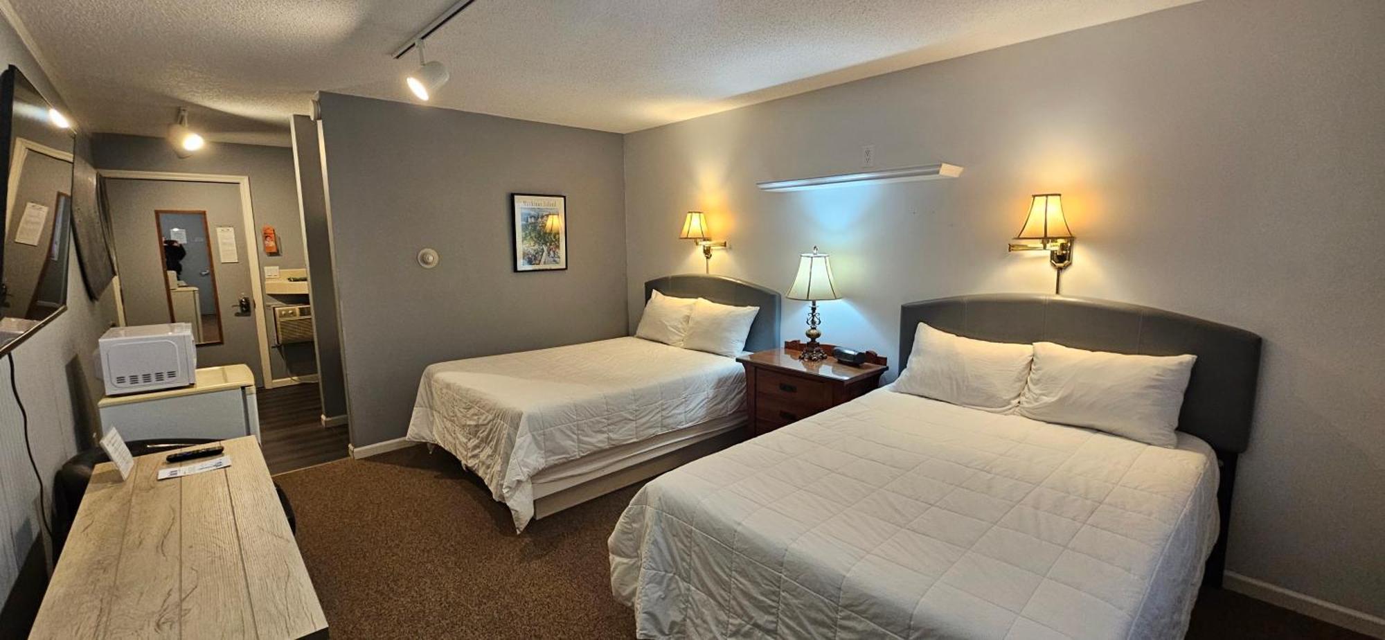 Chequamegon Lake Superior Lodge Bayfield Bagian luar foto