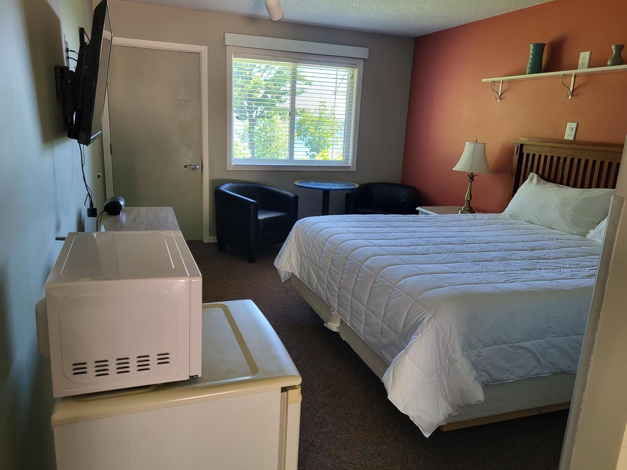 Chequamegon Lake Superior Lodge Bayfield Bagian luar foto