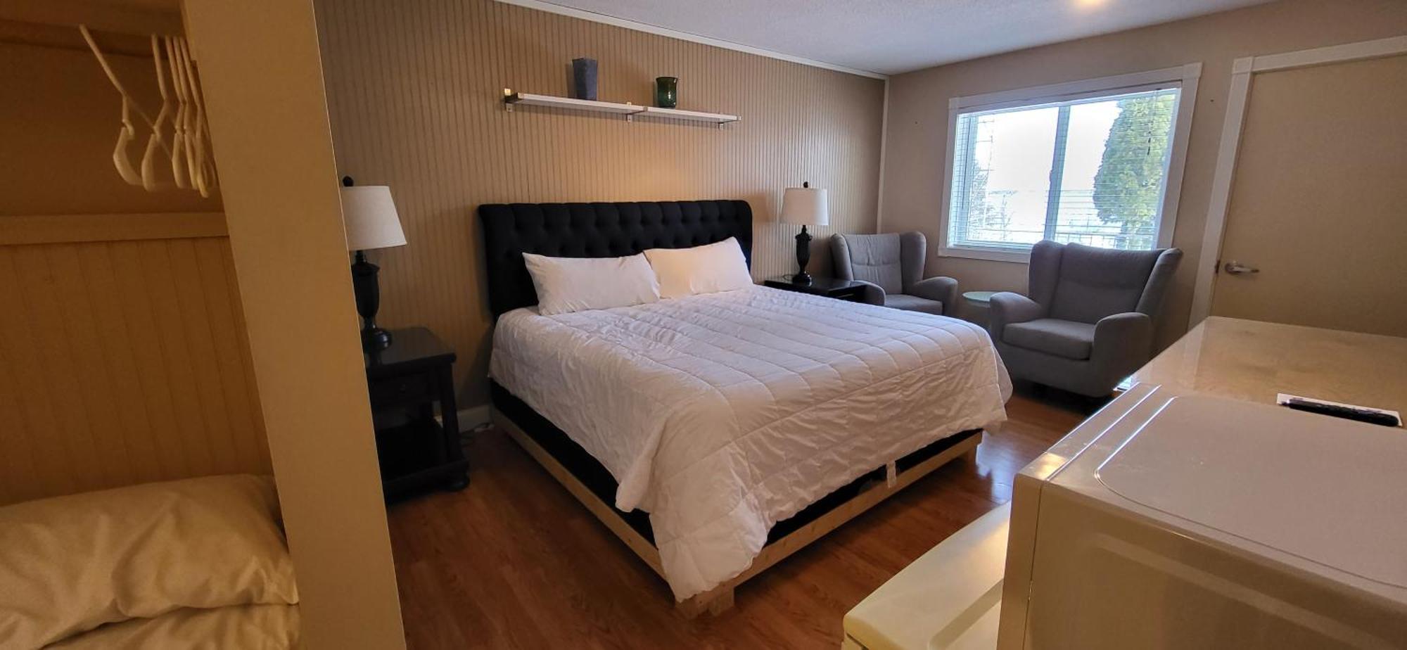 Chequamegon Lake Superior Lodge Bayfield Bagian luar foto